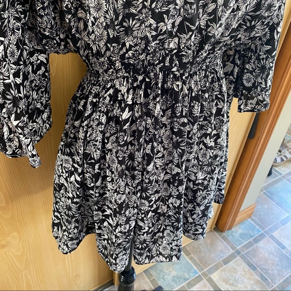 Olivaceous • Black & White Floral Open Back Mini Dress - Picture 4 of 12